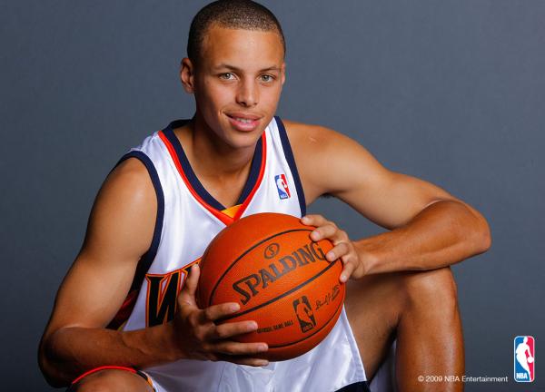 己的足球故 己的足球故