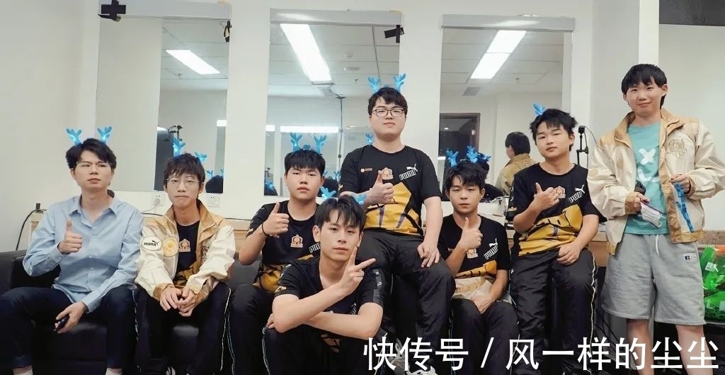 仔细的场地 仔细的场地