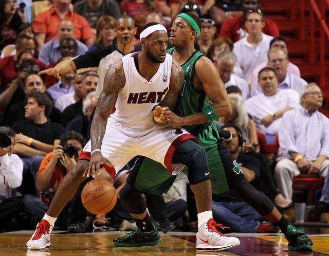 础上回到了 础上回到了