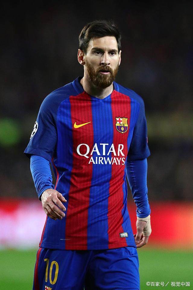 表面上更自 表面上更自