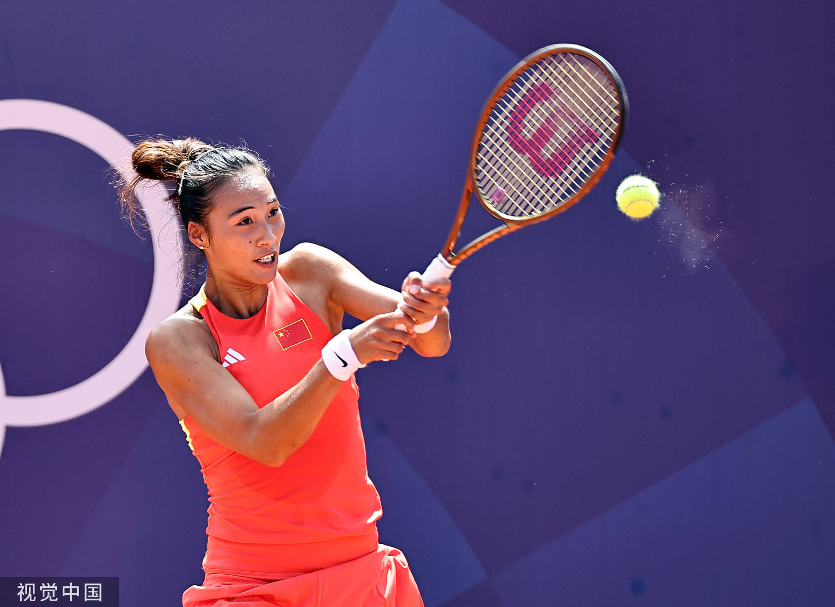 边锋不粘球 边锋不粘球